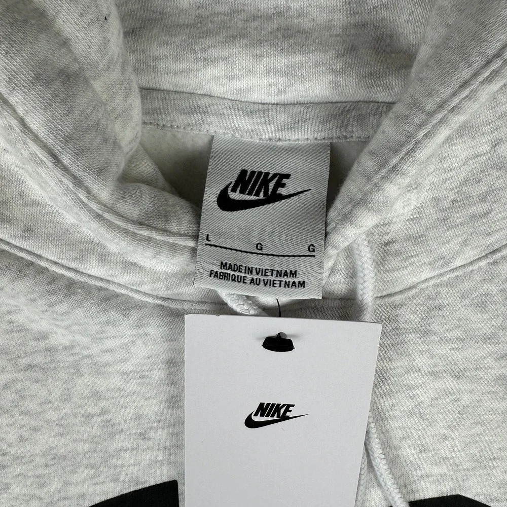 Nike BTS World Tour 2026-2027 Hoodie Grey Heather Graphic Fleece Unisex Large